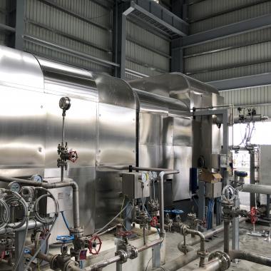 Steam ejector, steam seal insulation layer and hood